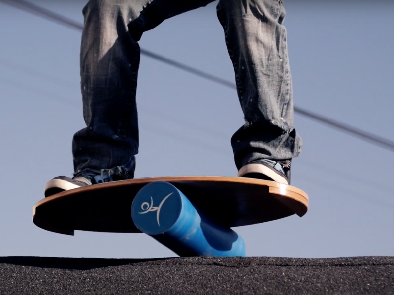 Wooden Balance Board Trainer with Roller